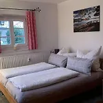 With 3 Bedrooms Ferienhaus Jethausen